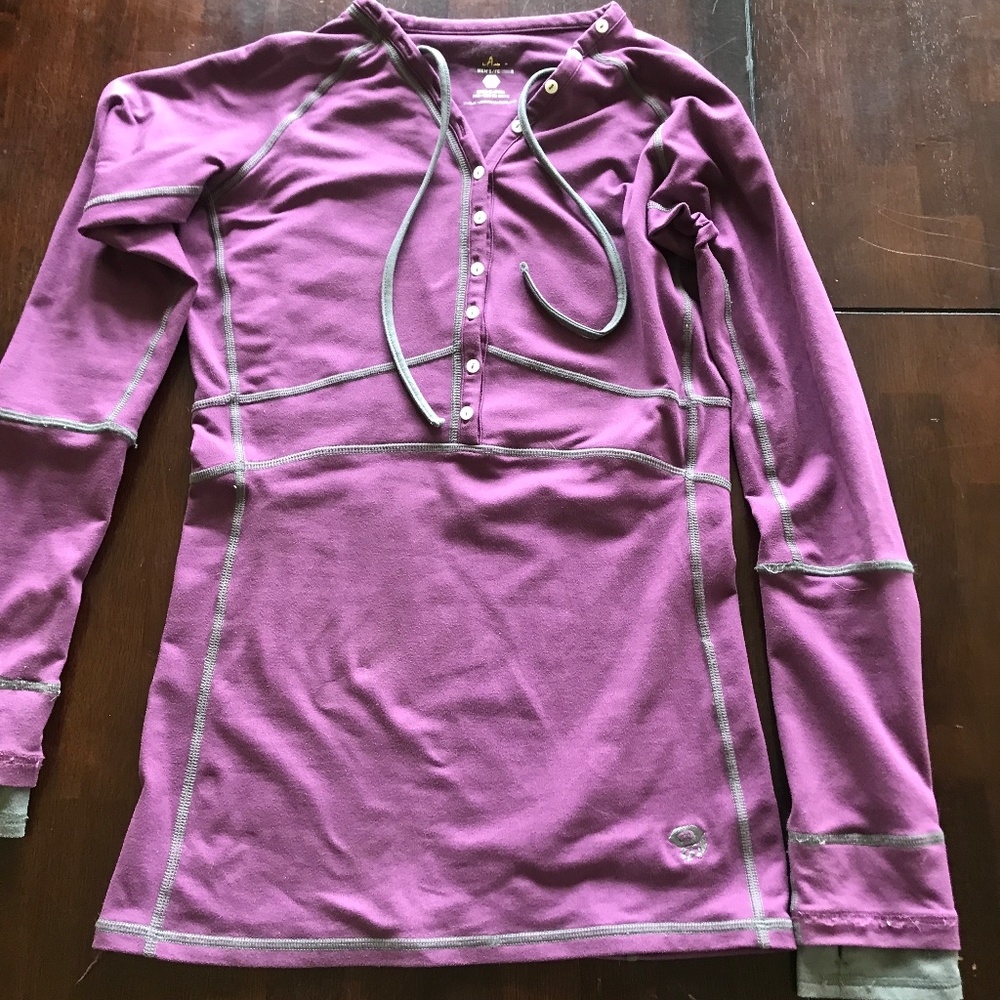 long sleeve workout top